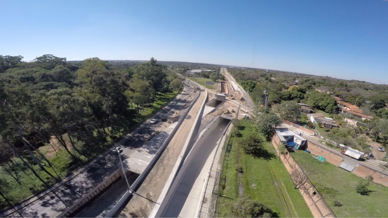 Construcción de la Autopista Ñu Guazú: Asunción – Luque (6,3 Km) Tramo 1.
